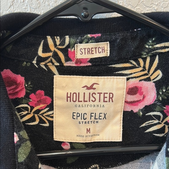 Hollister Black and Pink Floral Polo Shirt - Picture 2 of 5